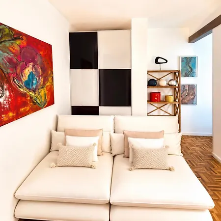 Leoncorno Camilla Apartman *